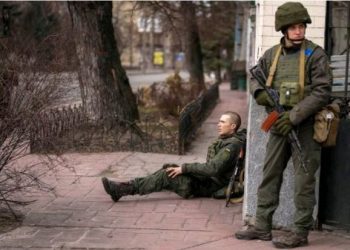 Ukraina bën bilancin/  Ditët e zeza për rusët: Mbi 5300 ushtarë të vrarë dhe gati 200 tanke të shkatërruara