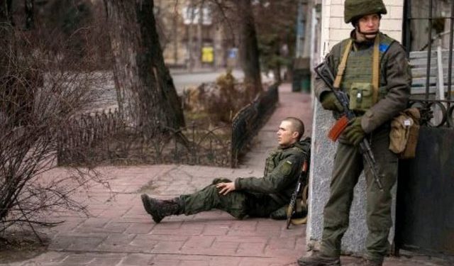 Ukraina bën bilancin/ Ditët e zeza për rusët: Mbi 5300 ushtarë të vrarë dhe gati 200 tanke të shkatërruara