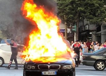 Merr flakë makina në Vorë, ja për çfarë dyshon policia…