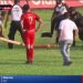 VIDEO/ Ndodh në Guatamala, gjarpëri futet në fushë, lojtarët ikin me vrap