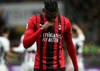 VIDEO/ Udinese “frenon” kuqezinjtë, Leao nuk mjafton për Milanin