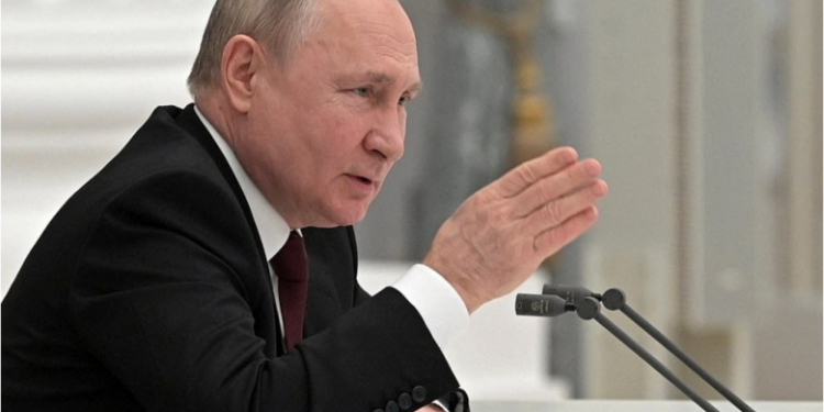 KUSHTI/ Putin bën gati delegacionin për bisedimet me Ukrainën, cakton vendin e takimit