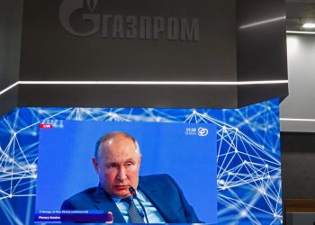 FOTO/ “Liri për Ukrainën”, media gjermane Bild kundër sponsorit Gazprom