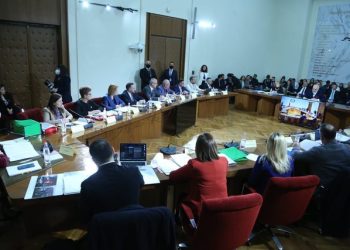 Rama ironi me Këlliçin: Të iki unë pa të dëgjuar?! Ke ndenjur në të ftohtë në stadium