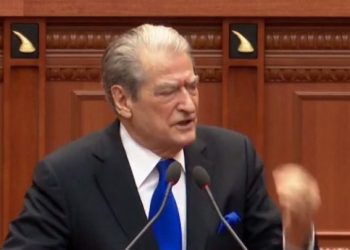 Sali Berisha paralajmëron protesta të fuqishme: Të shpartallojmë dyshen Basha dhe Rama