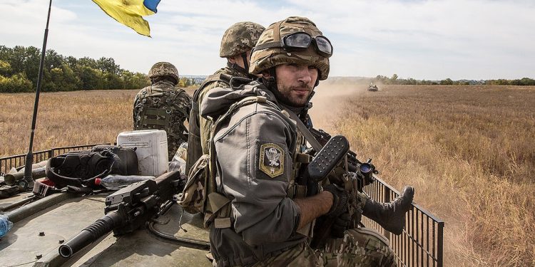 Ukraina mbyll kufijtë me Rusinë dhe Bjellorusinë