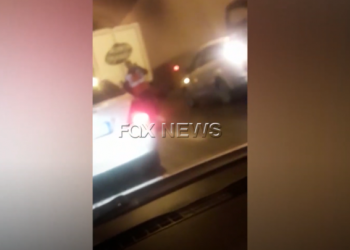 VIDEO/ Aksident i katërfishtë në tunelin Tiranë-Elbasan, makinat përplasen me kamionin