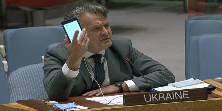 “Nëse do të vrasë veten, ta bëjë si Hitleri”, deklarata e fortë e ambasadorit ukrainas në OKB