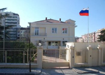 Ambasada ruse në Tiranë shpërndan deklaratën e zyrtares: Qëllimi i operacionit ushtarak, mbrojtja e popullsisë