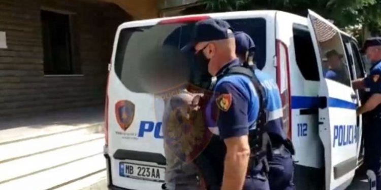 Shkodër/ Arrestohet 44-vjeçari me “Range Rover”, tentoi të kalonte emigrantë të paligjshëm