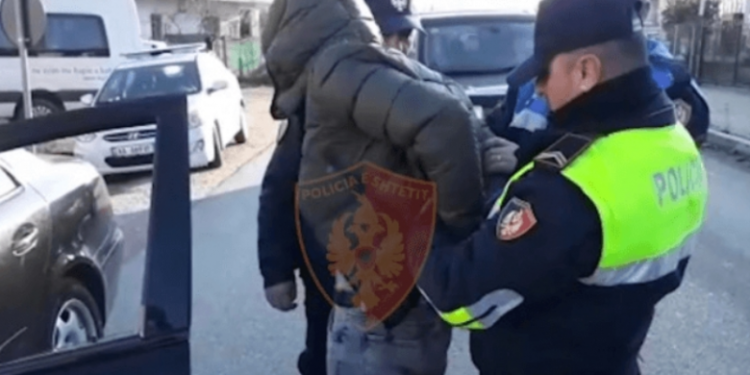 Përndiqte në mënyrë të vazhdueshme një 14-vjeçare, arrestohet i riu