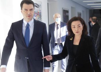 “Pengu i Kunatit” nuk emërohet dot kreu i Opozitës, nga inceneratorët dhe Yuri Kim