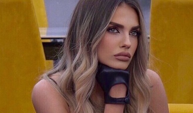 FOTO/ Beatrix me pushime me të dashurin? Këngëtarja reagon ashpër, zbulohen mesazhet