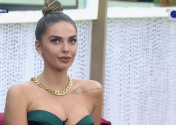 FOTO/ Beatrix Ramosaj shpenzon shifrën marramendëse, çanta Hermes kushton sa një makinë