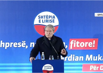 Sali Berisha zbulon kriminelët elektoralë po blejnë vota, kush janë 2 hijet e zeza në Durrës