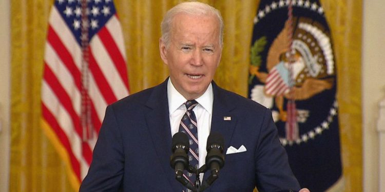 “Tregu rus ra sot”/ Biden shpall 4 sanksionet ndaj Rusisë: Përjashtohet nga ekonomia globale, bllokohen 1.4 trilion dollarë