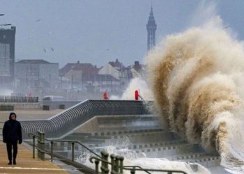 Vendi europian në ALARM/ Do të goditet nga stuhia më e fuqishme në 3 dekada
