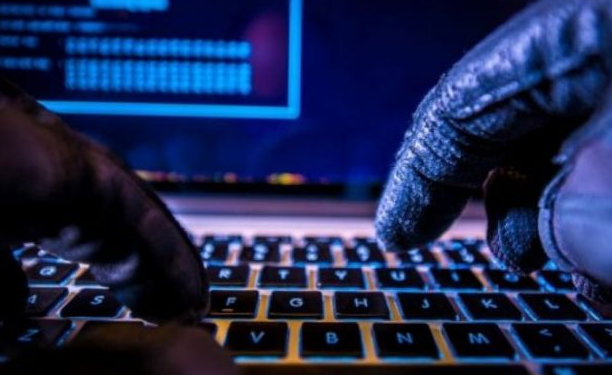 “Bomba” kibernetike, arma ruse që frikëson më shumë Perëndimin