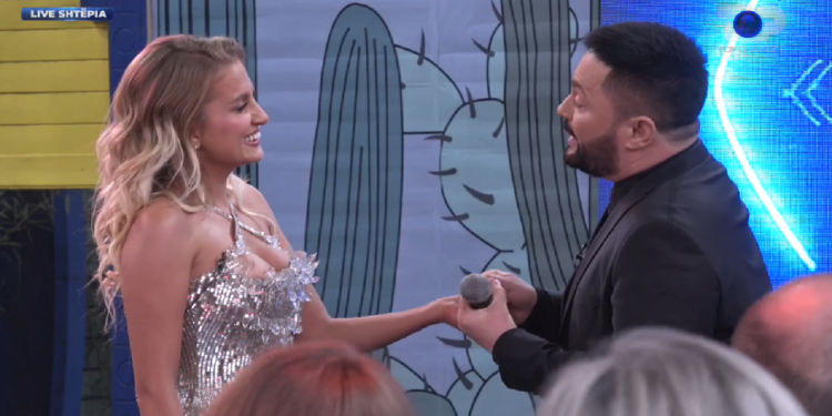 “Porfumi” surprizon Beniadën, Sinan Hoxha dhuron spektakël në shtëpinë e “BBV”