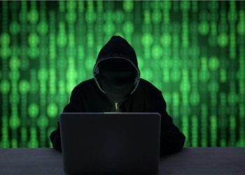 Rusia “sulmon” Ukrainën/ Hakerat shkatërrojnë faqet zyrtare të qeverisë dhe të bankave