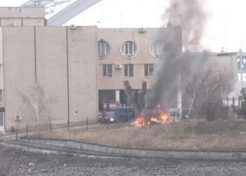 Zjarr masiv pranë zyrave qendrore të Inteligjencës në Ukrainë