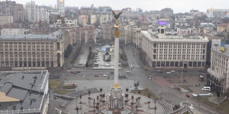 Ukraina zgjohet me bombardime/ Kievi po bie! Mbi 450 ushtarë rusë të vrarë