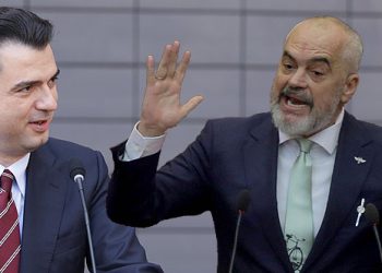 Holandezi Basha që shiti demokratët për b*thën e tij