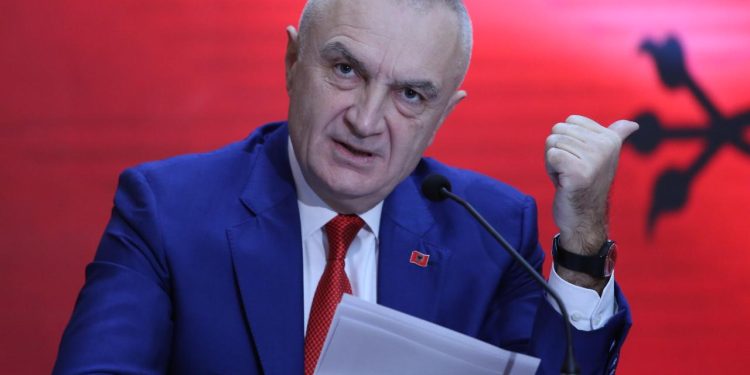 “Nuk ka zot që më ndal të…”/ Presidenti Meta për procesin e  shkarkimit nga Kushtetuesja