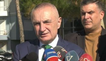 VIDEO/ “Kandidatët për kryebashkiakë me 6 mars, mbështeten nga persona ‘non grada’”, Meta i përgjigjet Kim