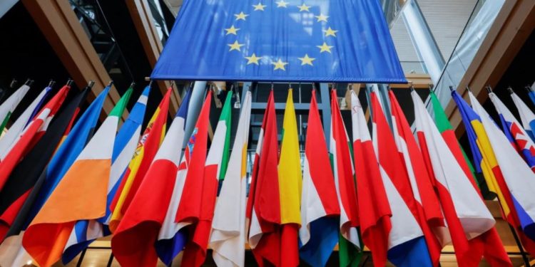 Ministrat e Jashtëm të BE do të takohen për bisedime urgjente mbi Rusinë