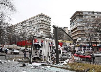VIDEO/ Pamjet e frikshme, ja se si tanket ruse kanë rrethuar Kievin