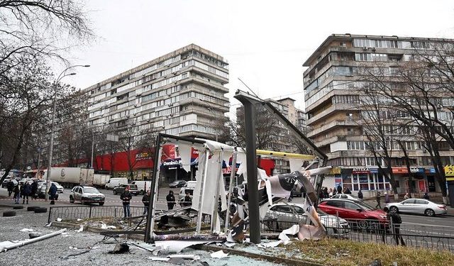 VIDEO/ Pamjet e frikshme, ja se si tanket ruse kanë rrethuar Kievin