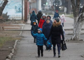 FOTO/ Europa hap dyert/ Refugjatët ukrainas do pranohen në BE për tre vjet