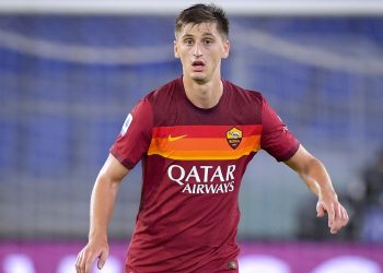 Kumbulla solidarizohet me Ukrainën: Shpresoj të kenë një mundësi të re, siç e kishte familja ime