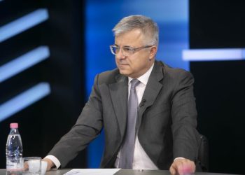 Dyndje për të blerë miell/ Sejamini qetëson shqiptarët: Nuk marrim drithëra nga Ukraina! Rusia nuk ka ndalur eksportin