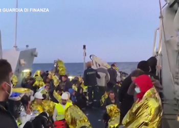 Në tragetin e djegur, tre shqiptarë/ “Zjarri nisi në 3 të mëngjesit nga kamionët frigoriferike”