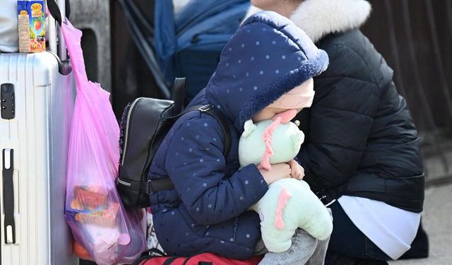 Akuza Rusisë/ “Çmenduri!” po shkelet armëpushimi, shtyhet evakuimi i civilëve në Mariupol, ka bombardime