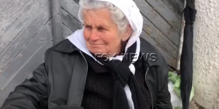 “Ku mjafton pensioni, ça të festoj?”/ 1 në 2 gra dhunohet në Elbasan, jetesa e vështirë ‘përtej’ urimeve të 8 marsit