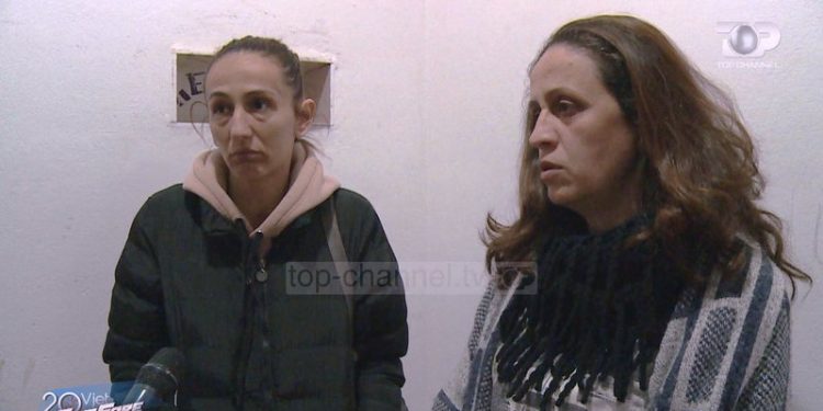 “Në vend të babait, varrosëm dikë tjetër”/ Denoncimi i dy motrave në ‘Fiks Fare’: Trupin e ngatërruan në Spitalin e Janinës