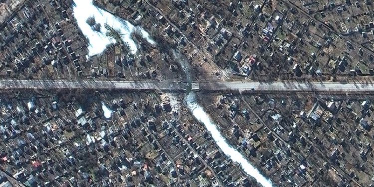 FOTO/ Imazhet satelitore tregojnë shkatërrimin Kievit nga sulmet ruse