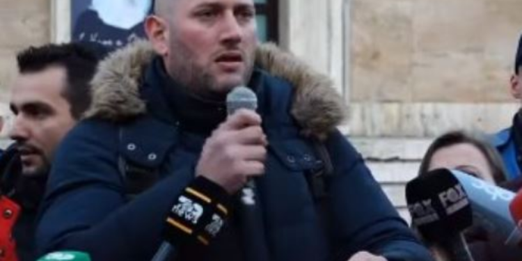 E imiton në Portokalli, Florjan Binaj i bën Edi Ramës atë që nuk pritej