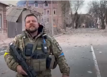 “Biden, Macron, ku janë premtimet që na bëtë?”, oficeri ukrainas: Fëmijët tanë po vdesin