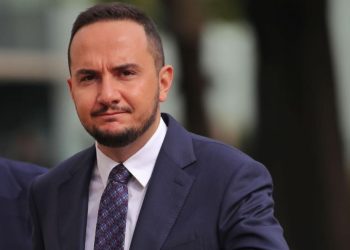 Ervin Salianji i jep një tjetër goditje Lulzim Bashës