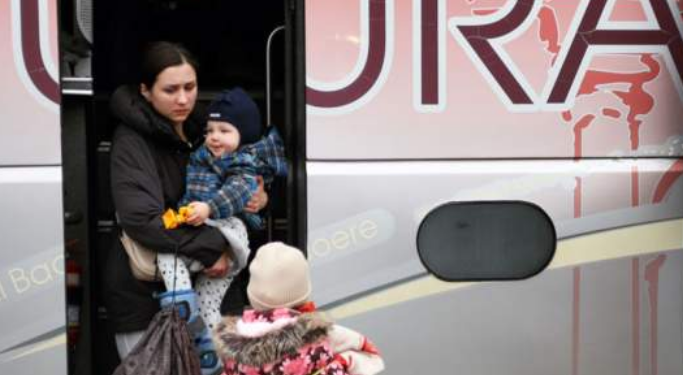 Nuk po zbatohet armëpushimi! Banori i Mariupolit: Dëgjoj granatimet çdo 3 minuta…