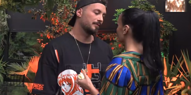 Puthja e famshme Bora-Donald/ Semi: Ajo dha sinjalin më të madh