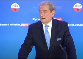 A do të bashkëpunojë me Dumën apo Salianjin pasi dolën kundër Bashës? Berisha iu vendos…