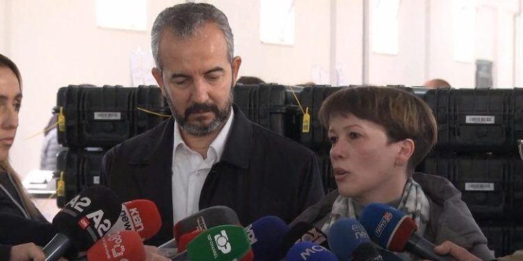 Testohet identifikimi dhe votimi elektronik. Nga kjo bashki rezultati do të dalë menjëherë, për 5 të tjerat…