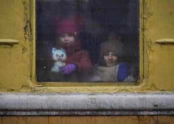 Pushtimi rus/ UNICEF ngre alarmin për fëmijët ukrainas: Nëse lufta nuk ndalet…