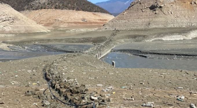 Fierza drejt tharjes, eksperti: Erdhi si pasojë e keq menaxhimit nga qeveria