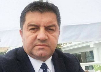 Fran Frrokaj me dosje në SPAK del krah Bashës: Harroje dorëheqjen kryetar